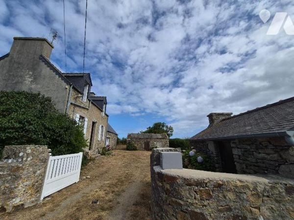 EXCLUSIVITE Maison à vendre à PLOUGUERNEAU -  en Finistère (29)- Charme de l'ancien et beau pot...