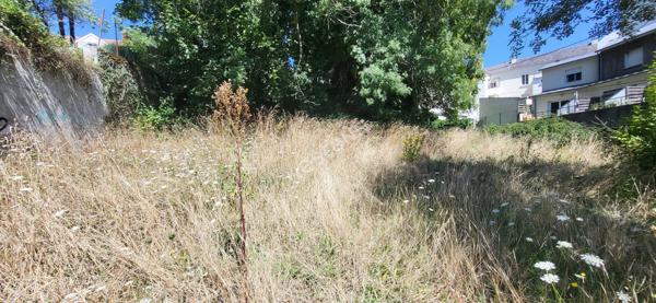 Orvault Haute Vallée : En vente ! Terrain 447 m2 Libre constructeur exposition Sud.