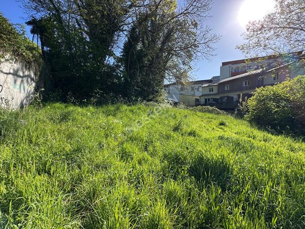 Orvault Haute Vallée : En vente ! Terrain 447 m2 Libre constructeur exposition Sud.