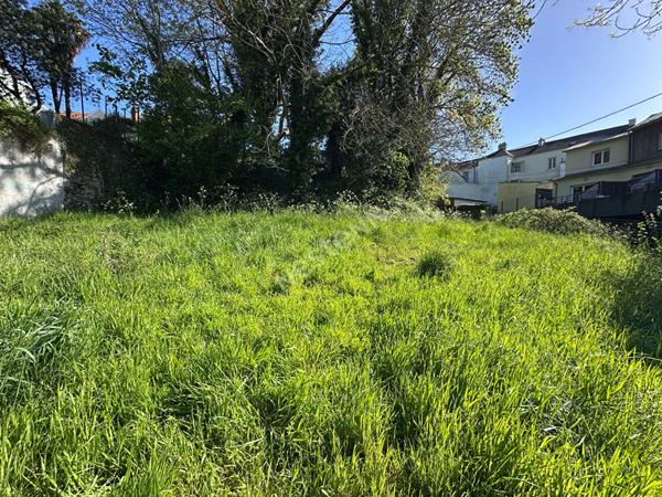 Orvault Haute Vallée : En vente ! Terrain 447 m2 Libre constructeur exposition Sud.