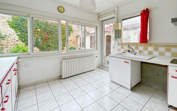 Maison à vendre    5 pièces •  Agen