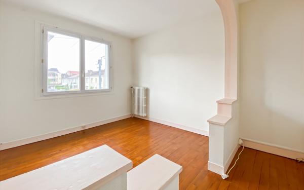 Maison à vendre    5 pièces •  Agen