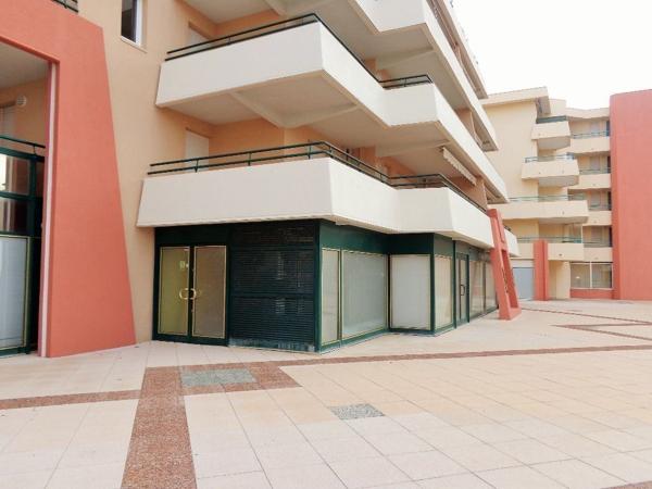 Local professionnel SETE 1 pièce(s) 40 m2