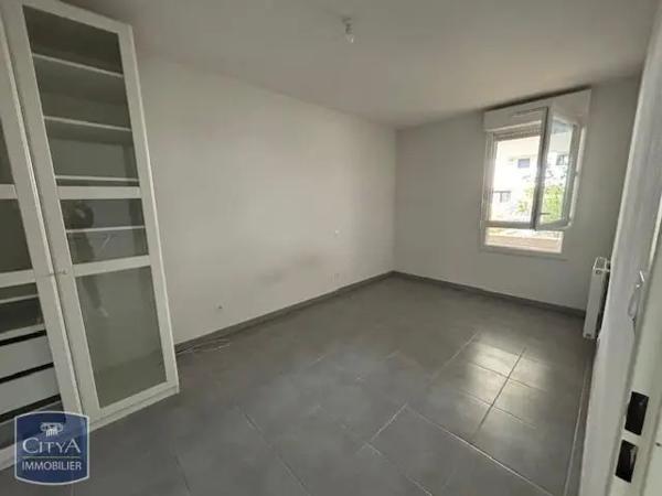 Appartement à louer 3 pièces 61.04m² Frontignan (34110)
