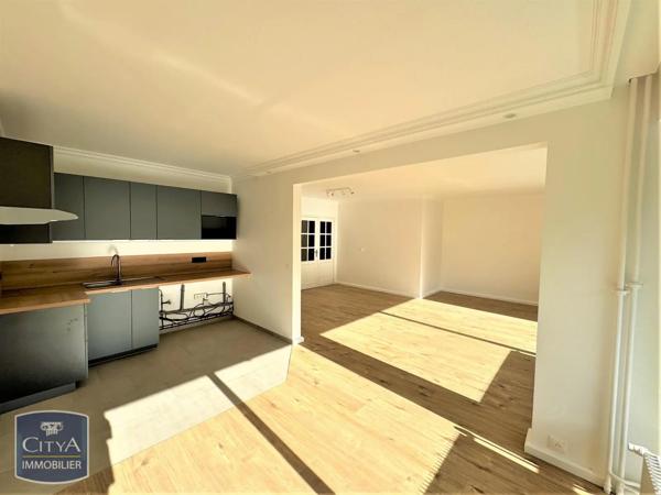 Appartement à louer 3 pièces 71.45m² Roubaix (59100)