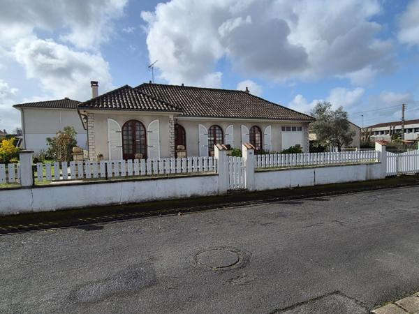 Pavillon Plain-pied, 100 m2, secteur calme, proches bus, commerces et écoles