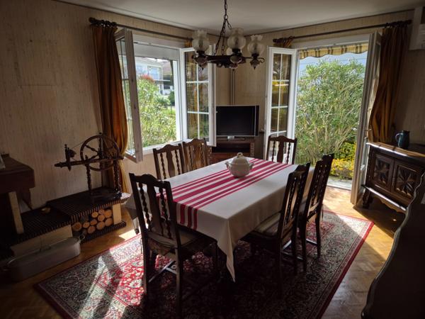 Pavillon Plain-pied, 100 m2, secteur calme, proches bus, commerces et écoles