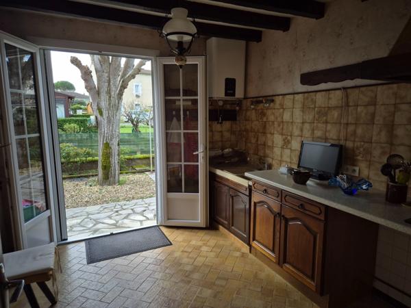 Pavillon Plain-pied, 100 m2, secteur calme, proches bus, commerces et écoles