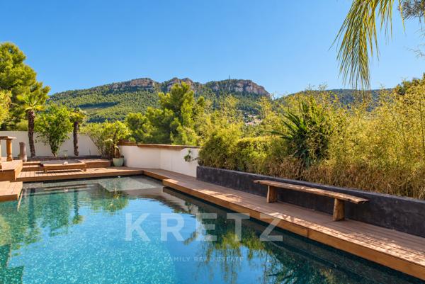 Bali à Cassis - Villa 200m2 - Piscine - Village à pied