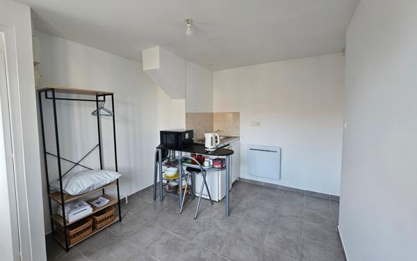 Appartement à louer    2 pièces • 13,90 m2 Écuelles