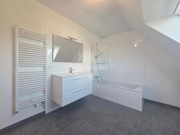 Vente                                                      Maison
                        
                     5 pièces                      110 m2                     à Pluneret