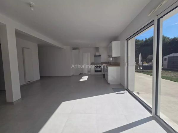 Vente                                                      Maison
                        
                     5 pièces                      110 m2                     à Pluneret