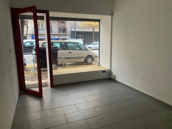 Location                                                      Fonds de commerce
                        
                     1 pièces                      22 m2                     à Perpignan