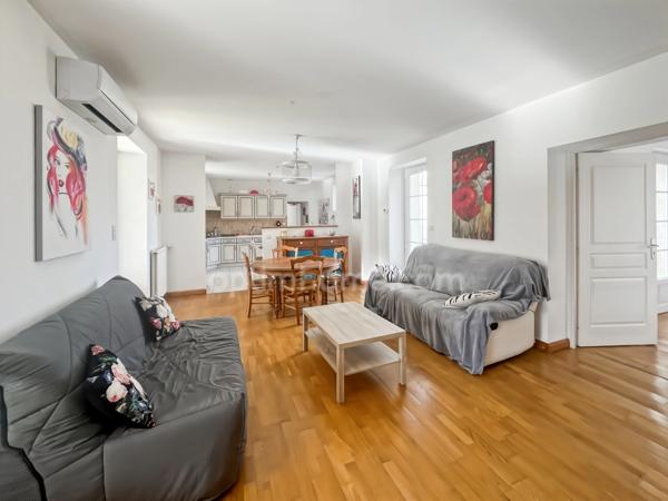 MAISON EN PIERRE RENOVEE 133M² 4 pièces MONTREAL (32)