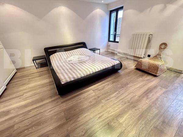 MAISON BRIARDE D'ENVIRON 125 M² + F2 DE 52M² TERRAIN DE 370M² 2 GARAGES PLUS COMBLE AMENAGEABLE