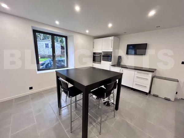 MAISON BRIARDE D'ENVIRON 125 M² + F2 DE 52M² TERRAIN DE 370M² 2 GARAGES PLUS COMBLE AMENAGEABLE