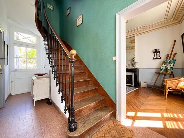 Maison Ecueille 7 pièce(s) 127 m2