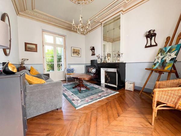 Maison Ecueille 7 pièce(s) 127 m2