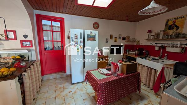 MAISON DE 145 M² AVEC 4 CHAMBRES 2 GARAGES ET DEPENDANCE