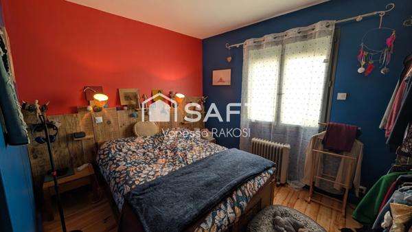 MAISON DE 145 M² AVEC 4 CHAMBRES 2 GARAGES ET DEPENDANCE