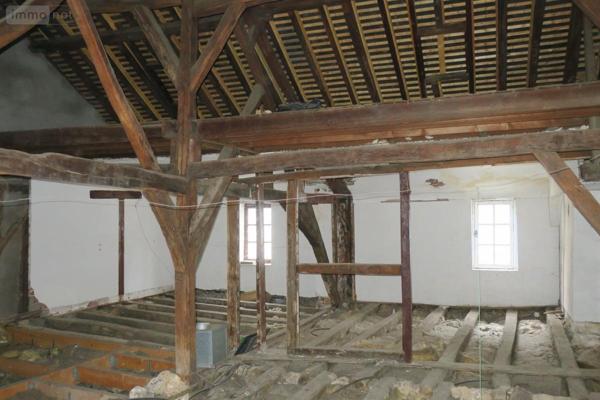 Immeuble à vendre à Bourges dans le Cher (18000), ref : 18005-1675