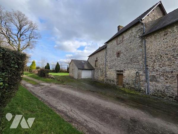 10 min. VILLAINES-LA-JUHEL, en campagne, maison d'habitation sans voisin proche, avec entrée ou...