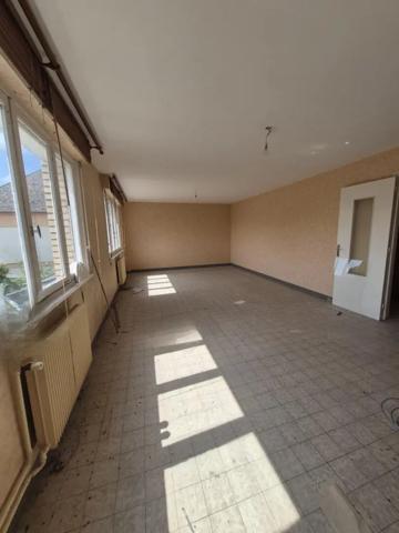 Immeuble à vendre 379.9m² Bertincourt (62124)