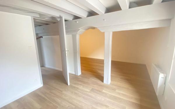 Appartement à louer    3 pièces • 72 m2 Dormans