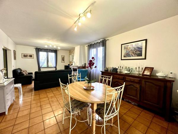 Maison à vendre    5 pièces • 161 m2 Séreilhac