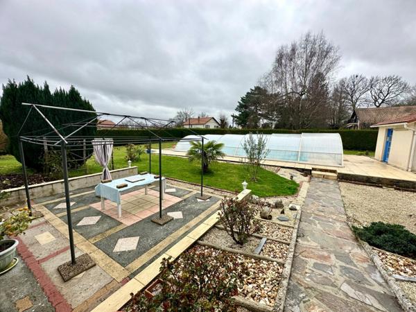 Maison à vendre    5 pièces • 161 m2 Séreilhac