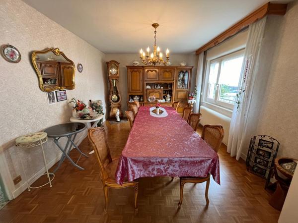 MAISON INDEPENDANTE AU CHAMPS DE MARS