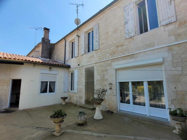 Maison à vendre 7 pièces BORDS (17)