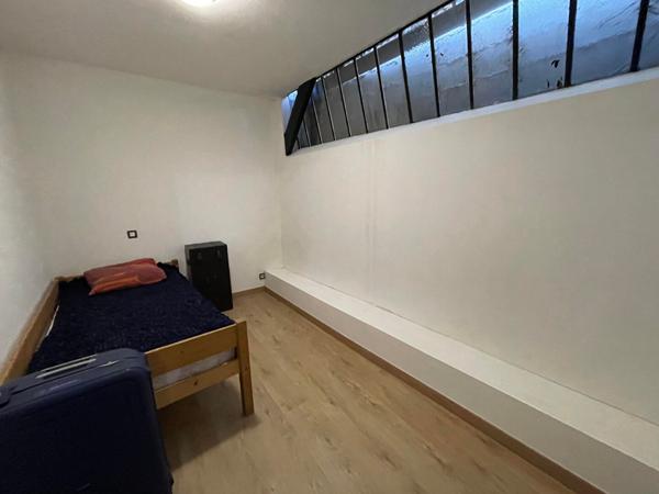 Proche Etrepagny Habitation Hangar stockage collection