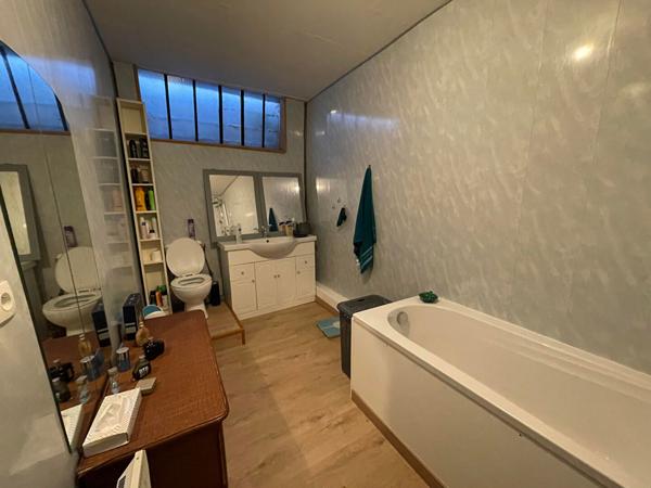 Proche Etrepagny Habitation Hangar stockage collection