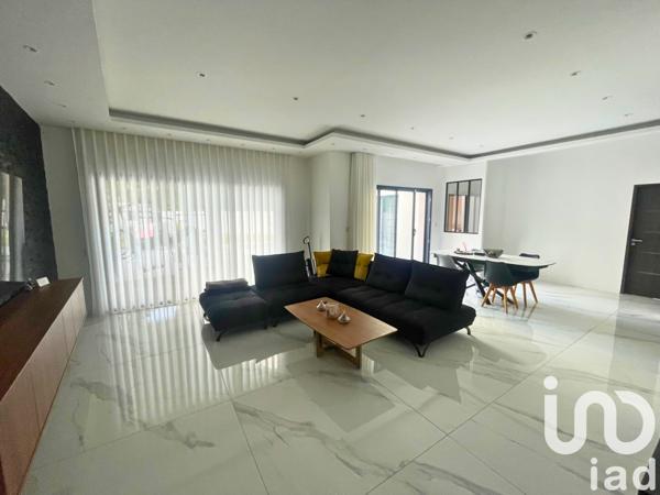 Maison à vendre 8 pièces 221 m² Joué-lès-Tours