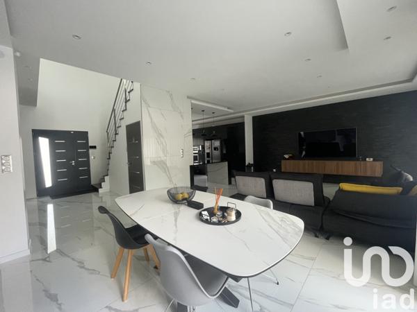 Maison à vendre 8 pièces 221 m² Joué-lès-Tours