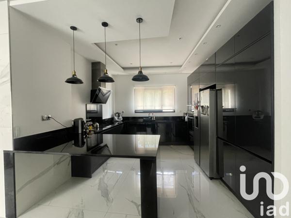 Maison à vendre 8 pièces 221 m² Joué-lès-Tours