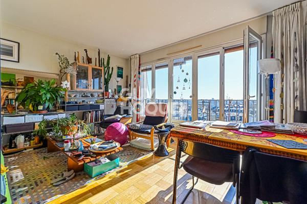 Coup de coeur - Etage élevé - Lumineux - BOX