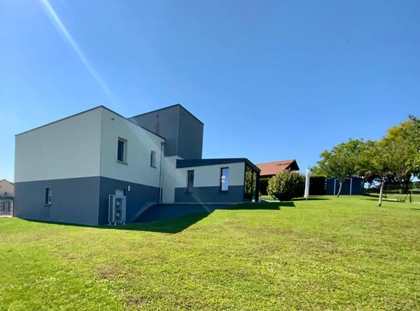 Maison Contemporaine Contrexéville 6 pièce(s) 140 m2