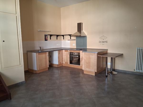 Bel appartement en rez-de-chaussée avec parking privatif
