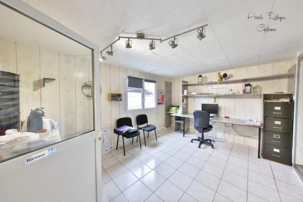 Local/bureau à vendre CRECHES SUR SAONE (71)