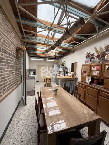 AMIENS SAINT PIERRE - PRODUIT RARE MAISON D'ENVIRON 100M² AVEC ENTREPÔT, JARDIN ET GARAGE