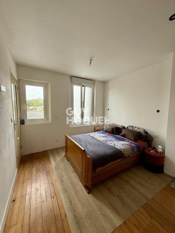 AMIENS SAINT PIERRE - PRODUIT RARE MAISON D'ENVIRON 100M² AVEC ENTREPÔT, JARDIN ET GARAGE