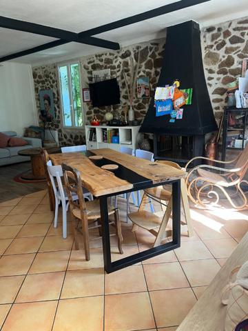 Maison Mimet 3 pièce(s) 98.16 m2, jardin, places de parking, buanderie, cuisine indépendante, grand séjour, 2 chambres