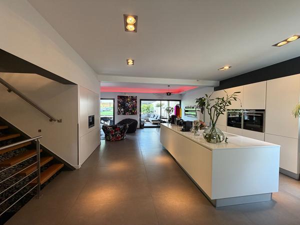 Demeure de prestige Osny 7 pièce(s) 221.05 m² 890 000 € **  - Référence  11289