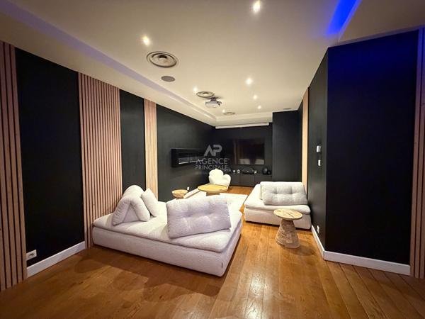 Demeure de prestige Osny 7 pièce(s) 221.05 m² 890 000 € **  - Référence  11289
