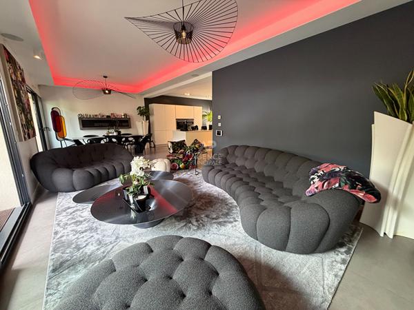 Demeure de prestige Osny 7 pièce(s) 221.05 m² 890 000 € **  - Référence  11289