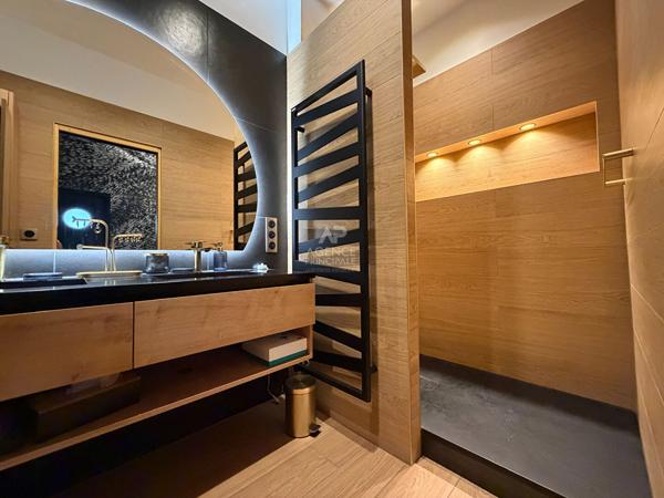Demeure de prestige Osny 7 pièce(s) 221.05 m² 890 000 € **  - Référence  11289