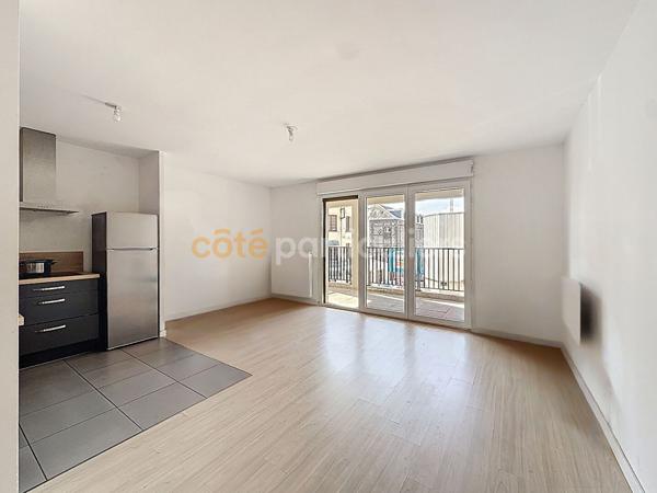 Vente
                Appartement66,69 m² - 3 Pièces -
                    ROUEN (76100)