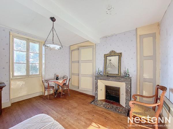 À vendre Propriété de 6900 m² avec Gasconne à rénover de 207 m², dépendances et deux gîtes